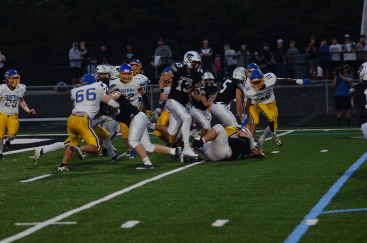 Cline Leads Edison Over Crusaders